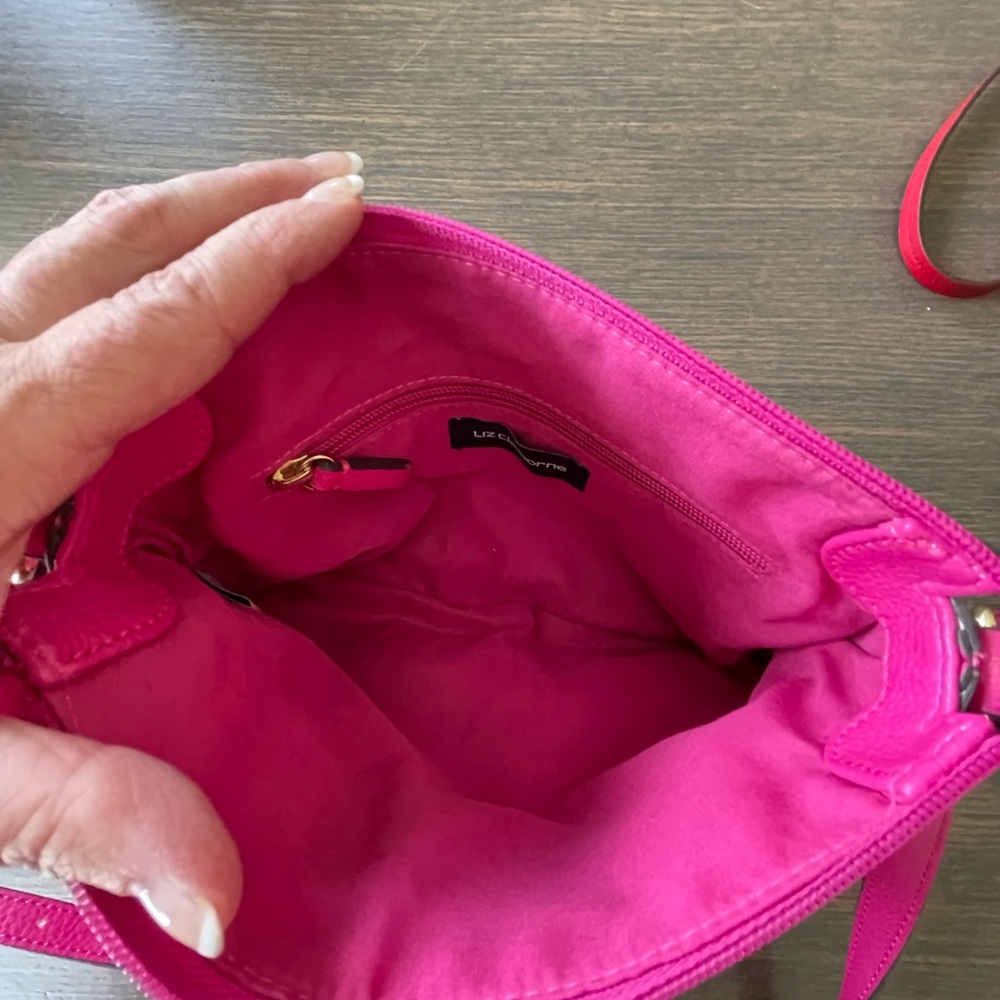 LIZ CLAIBORNE BARBIE PINK CROSSBODY Hot Pink Goldtone Hardware Vegan Leather - Picture 6 of 14
